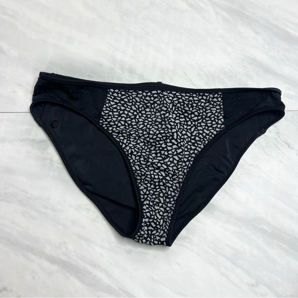Lululemon Reversible Bikini Bottom Medium